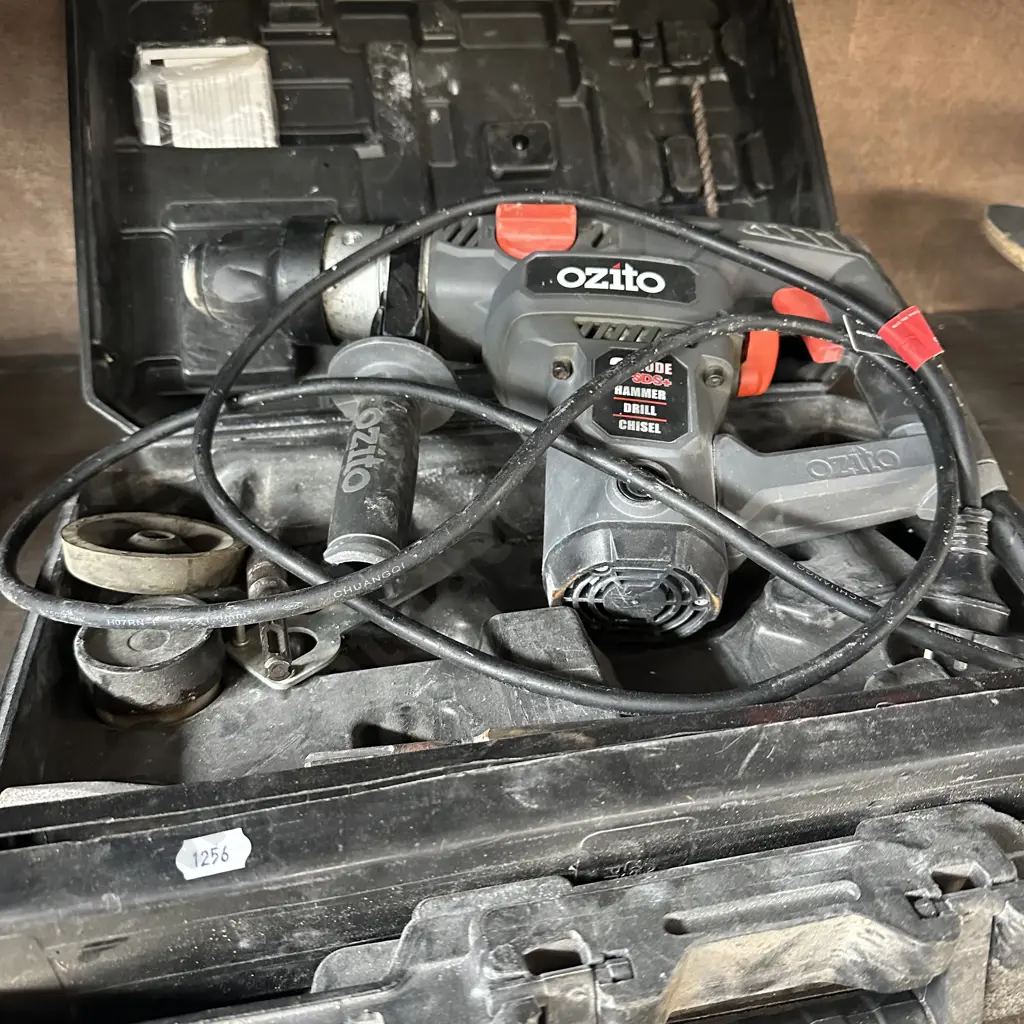 hammer drill chisel Image 1++