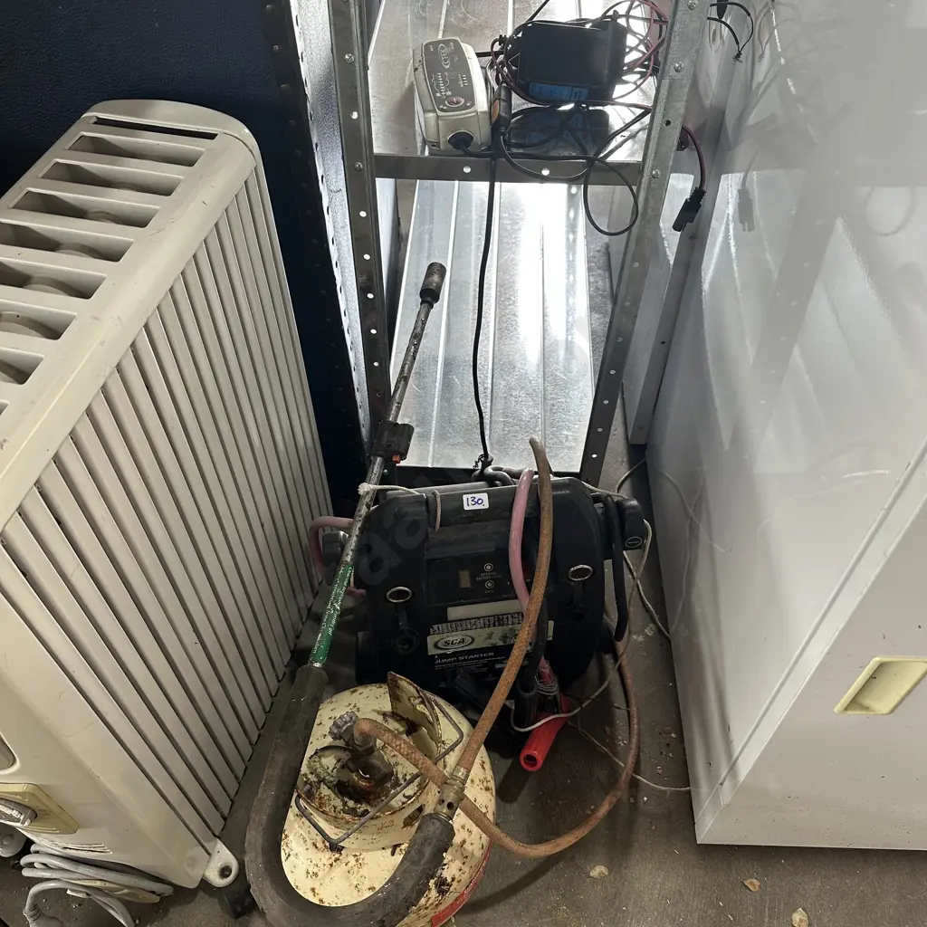 gas weed burner, jump start, trickle charger Image 1++