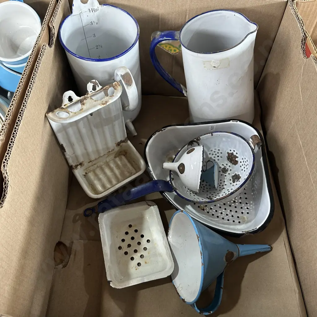 vintage enamelware Image 1++