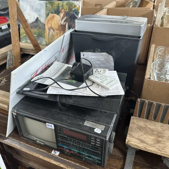 portable TV, digital screen, shreader