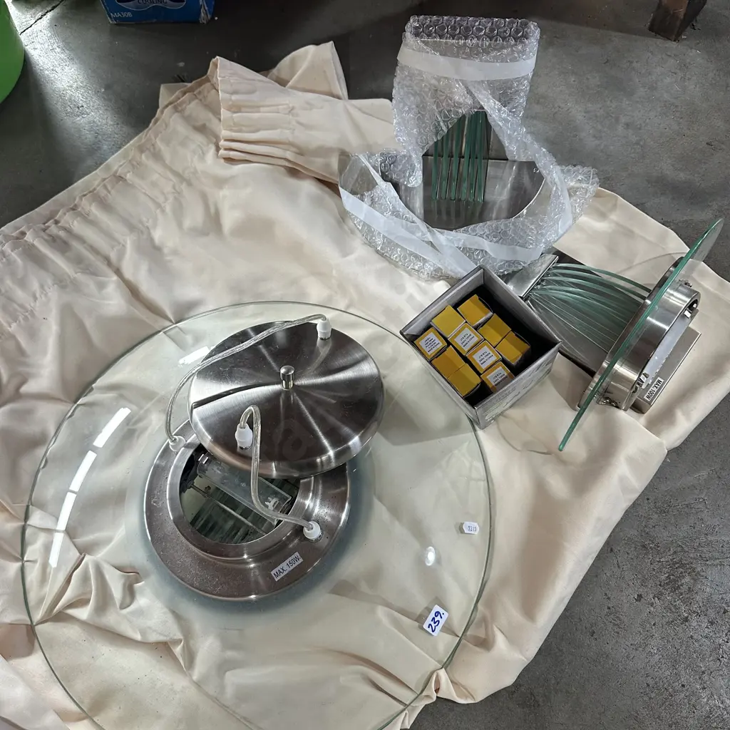 Art Deco style lights Image 1++