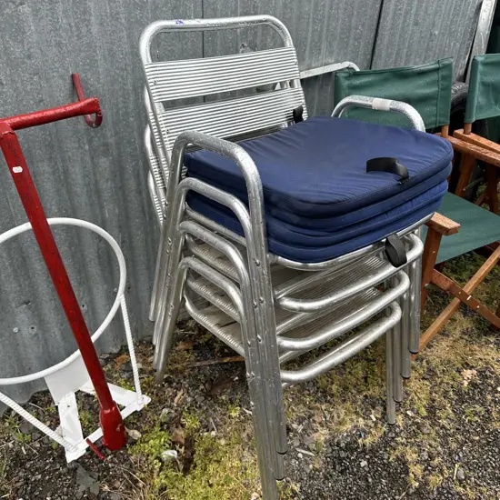4 outdoor chairs