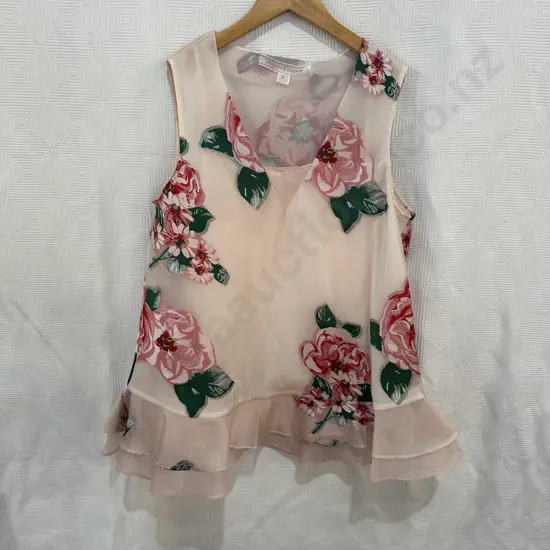 Trelise Cooper "Rose to the occasion" size S