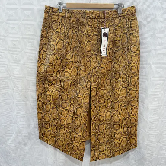 Trelise Cooper "Lickety Split- Monty python" skirt with tag $399 size 14