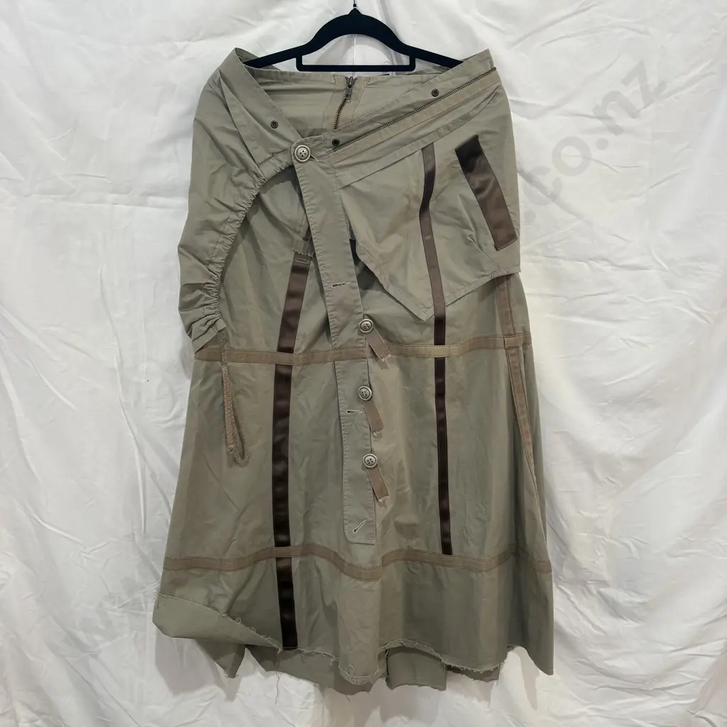 Trelise Cooper size 8 cargo skirt Image 1++