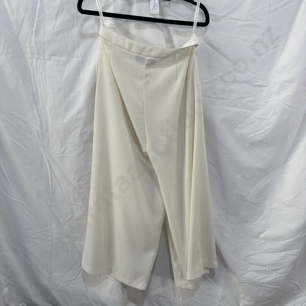 Staple + Cloth size 10 trousers Image 1++