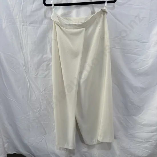 Staple + Cloth size 10 trousers