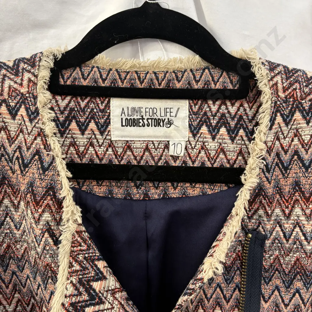Loobies Story jacket size 10 Image 1++