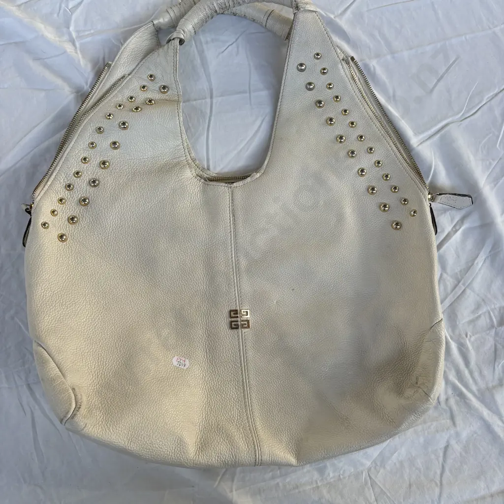 used Givenchy large bag Image 1++