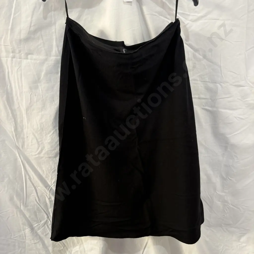 Calvin Klein skirt size 12 Image 1++