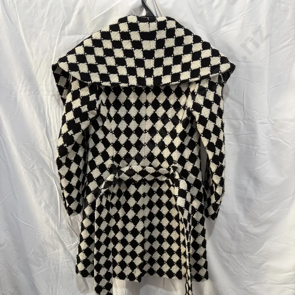 BALMAIN Paris (size36) Diamond design wrap coat 100% wool Image 1++