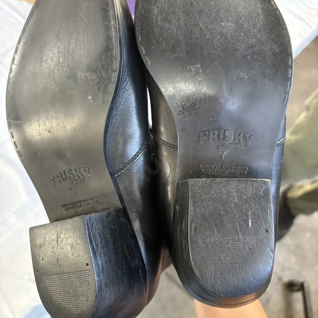 FRISKY ladies leather boots (made in Australia) Image 1++