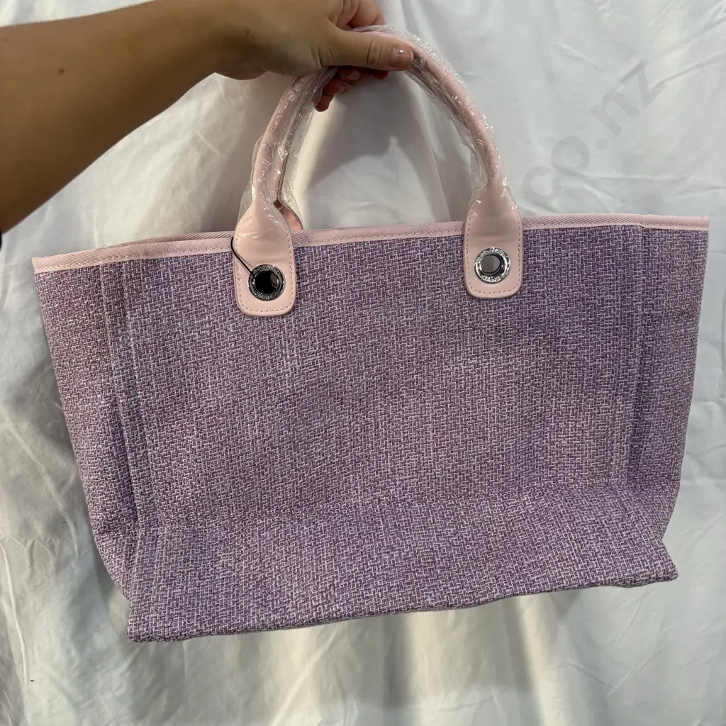 CHANEL deauville tote bag (new) Image 1++