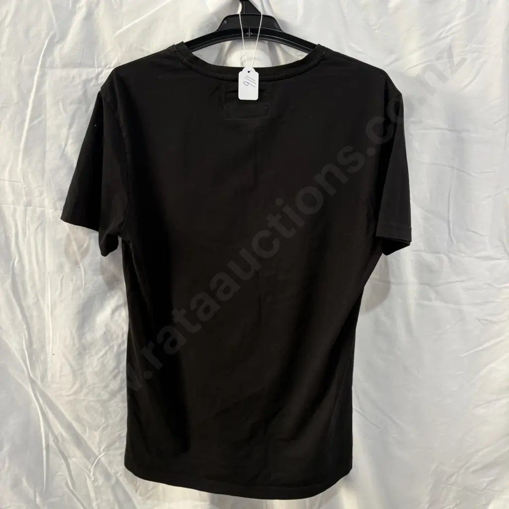 GUCCI T size L Image 1++