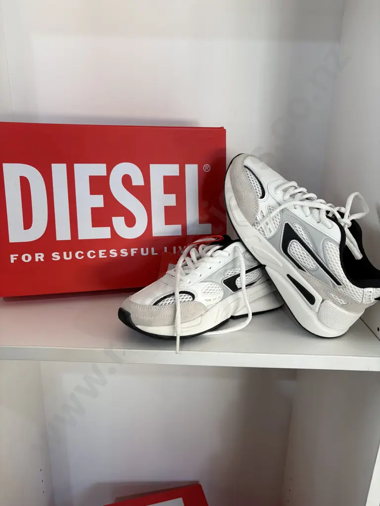 DIESEL S-Serendipity Sport women white/black eur36 Image 1++