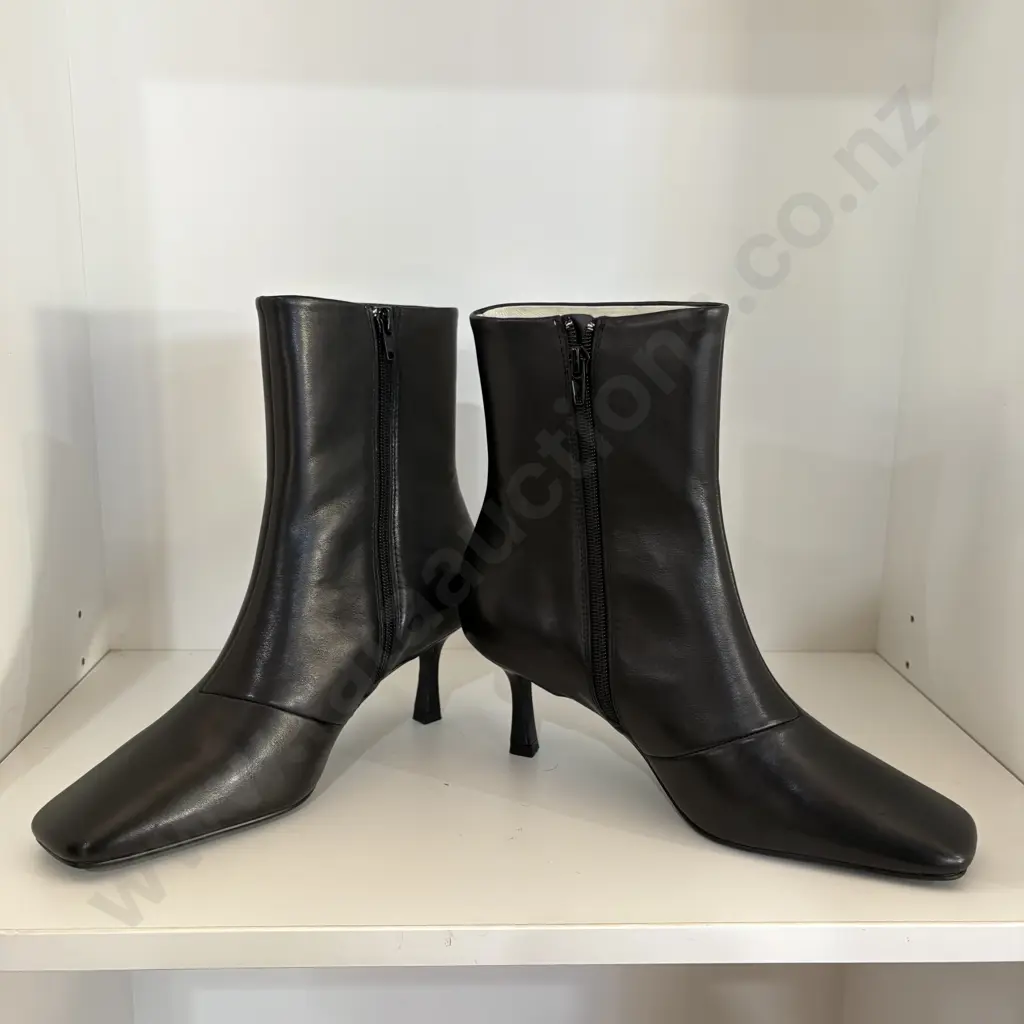 Zoe Kratzmann voyage boot black s38 Image 1++