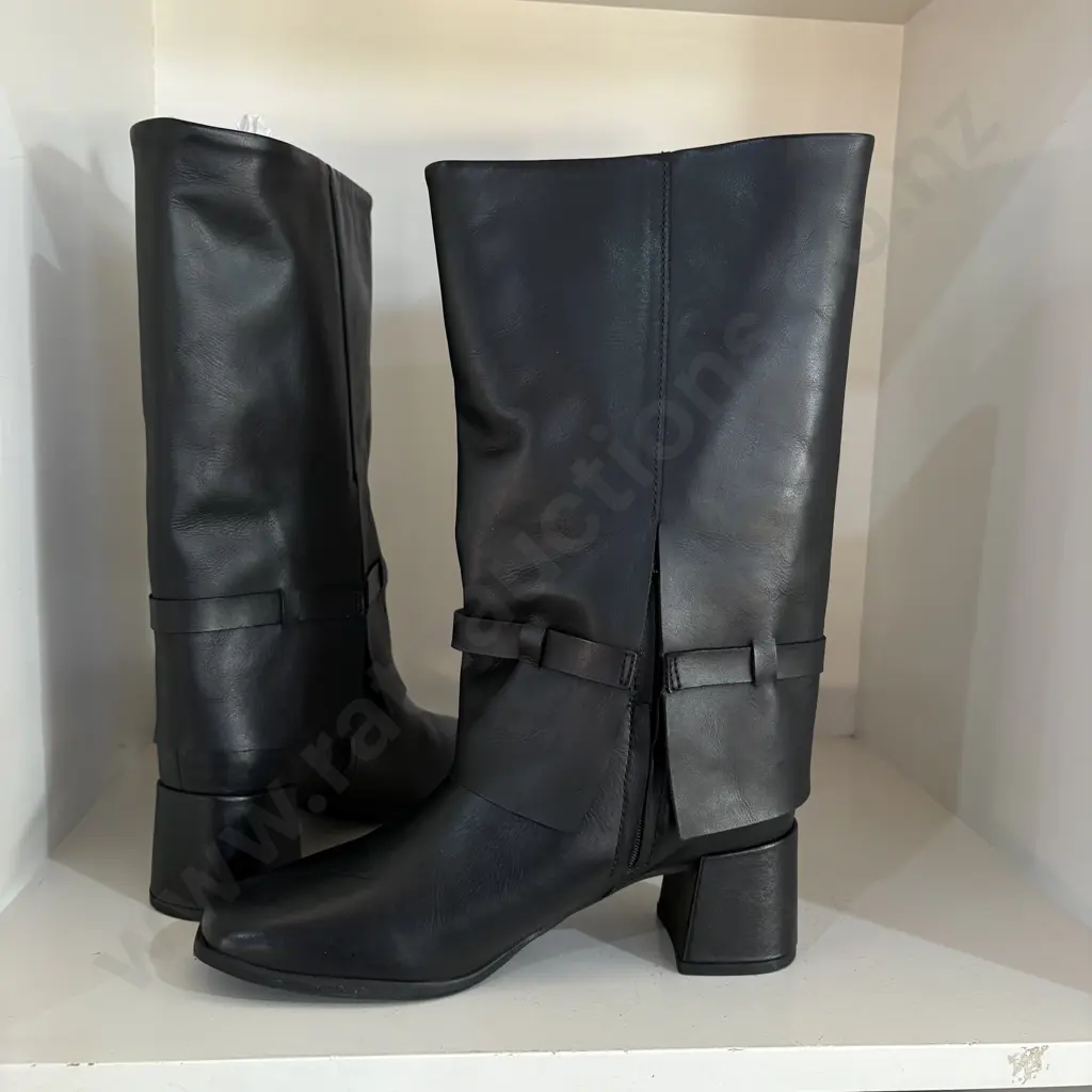 Nu x Neo Isa Boot s36 Image 1++
