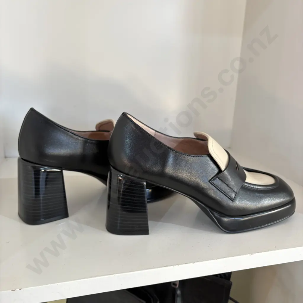 Hispanitas soho black milk s 38 Image 1++