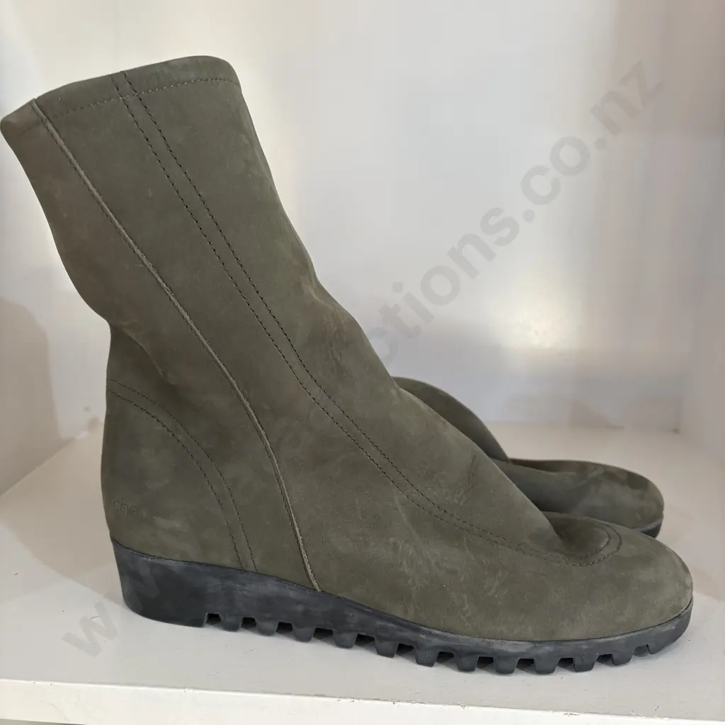 Arche Lommay Nubuck Castor Lactoe Noir s 40 Image 1++