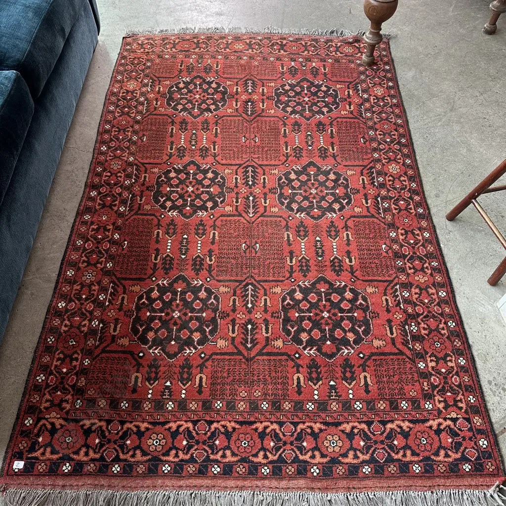 antique Persian rug (ex Richard Pointon) 2000 x 1250 Image 1++