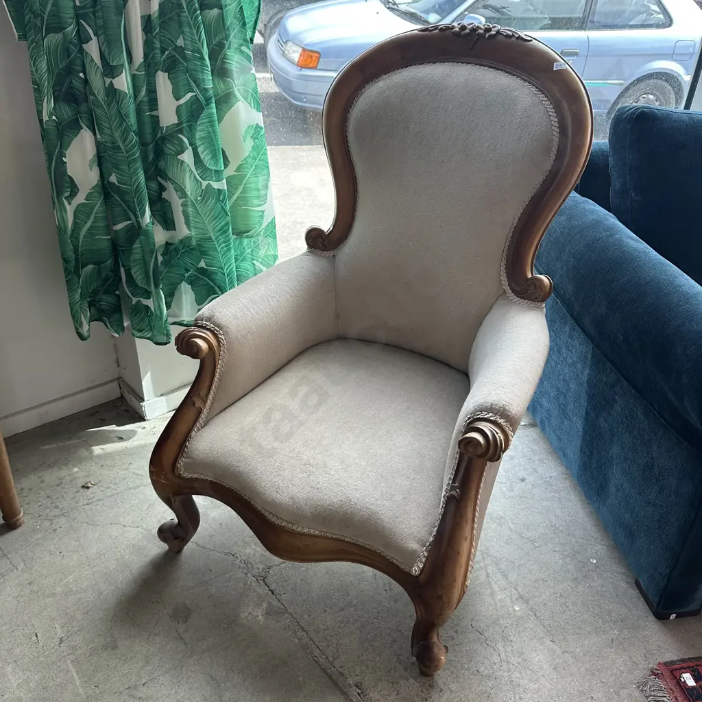 antique grandfather tub chair Image 1++
