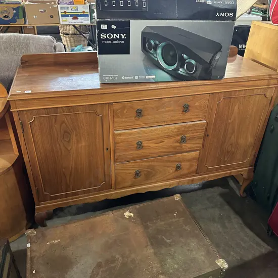 sideboard