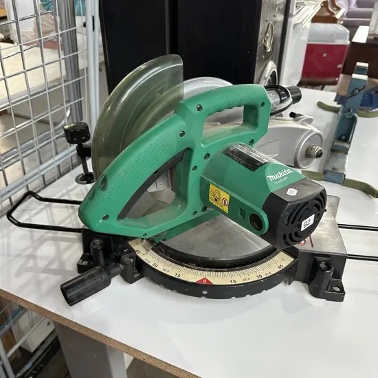 Makita saw