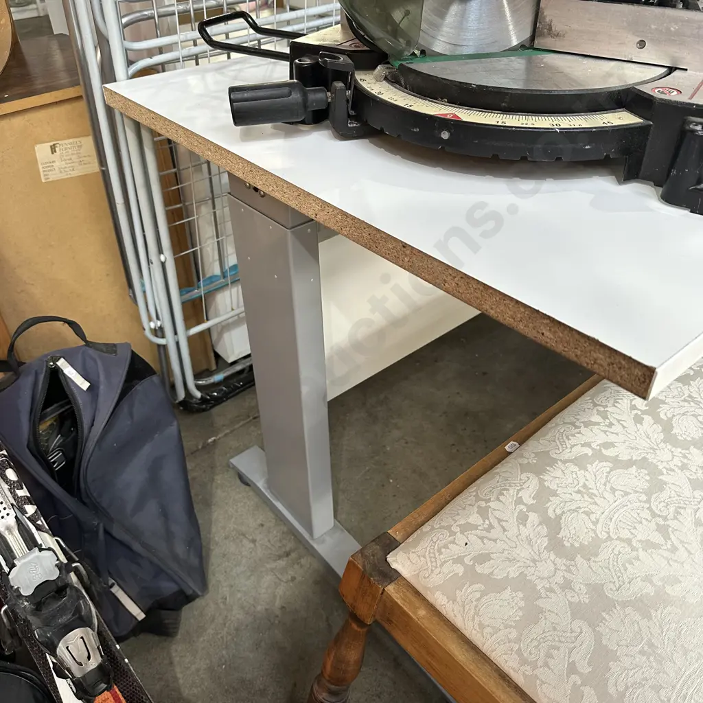 rise fall desk 1400w Image 1++