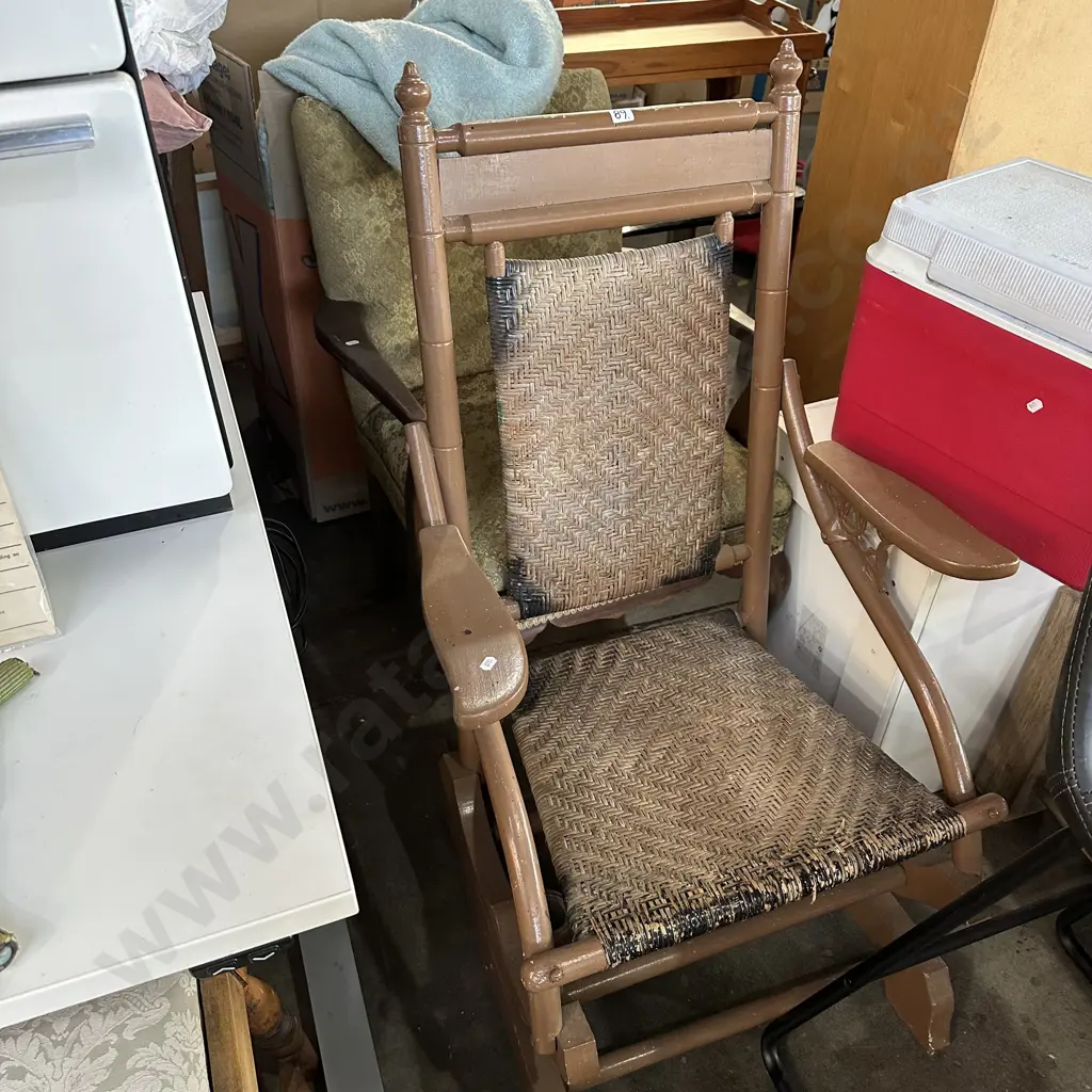 2 chairs Image 1++
