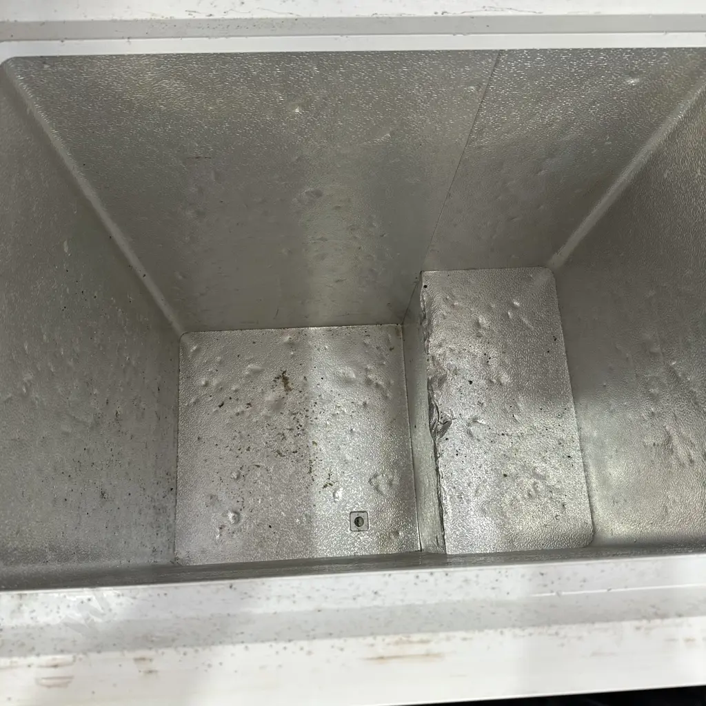 small chest freezer Image 1++