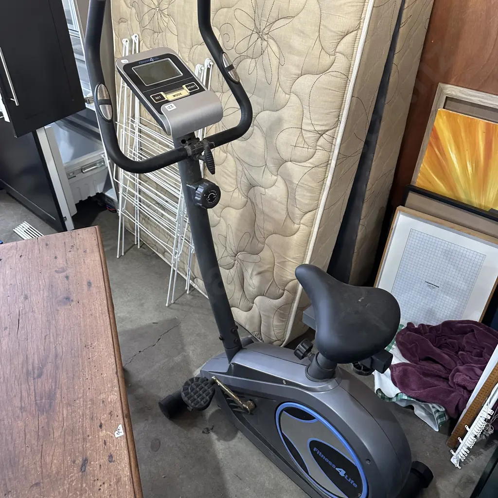 Exercycle machine Image 1++