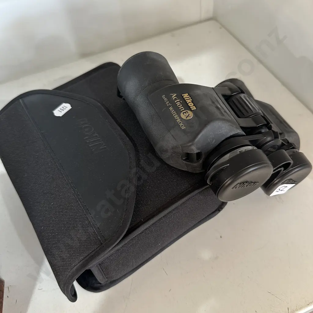 nikon action EX waterproof binocs Image 1++