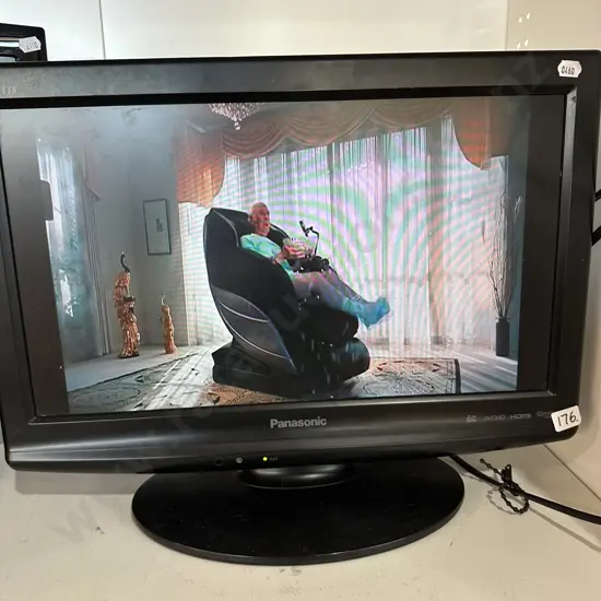 Panasonic Viera TH-L19X10ZK 19 inch HD ready LCD TV with built in freeview.