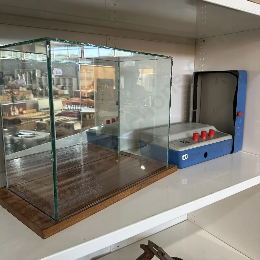 mirrored glass box plus Honeywell item Image 1++