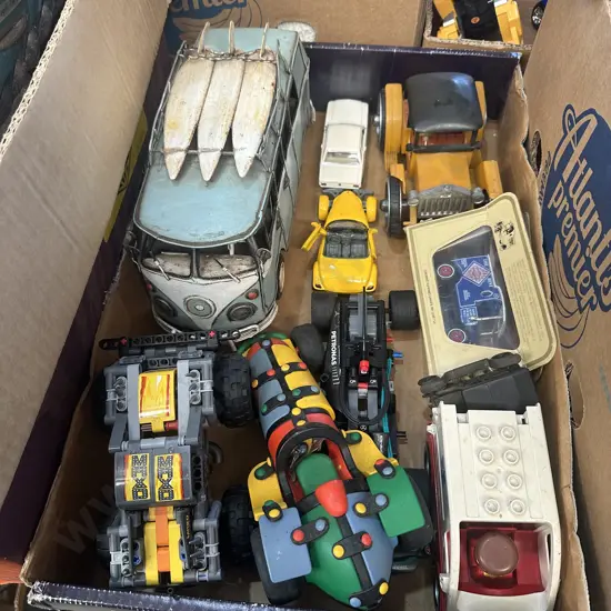 Lot of collectable cars and VW van