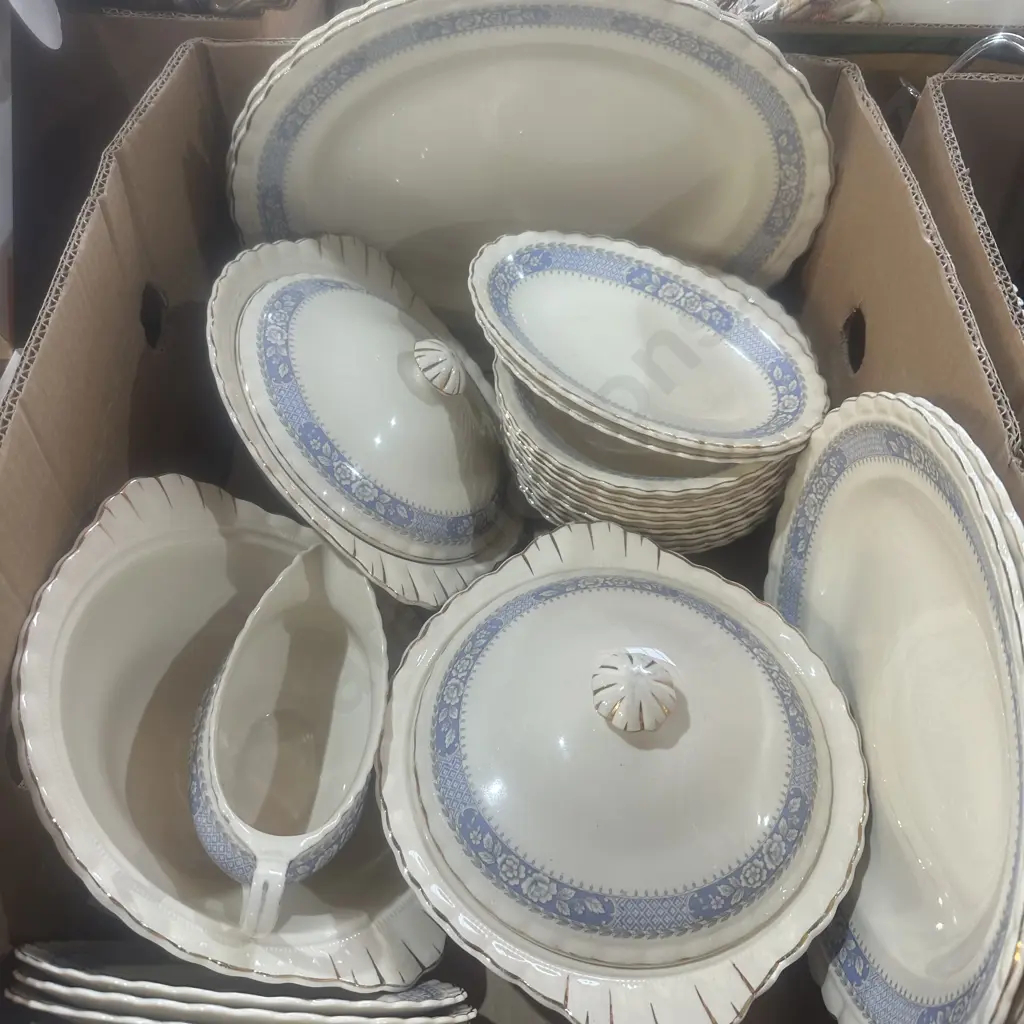 J & G Meakin dinnerware Image 1++