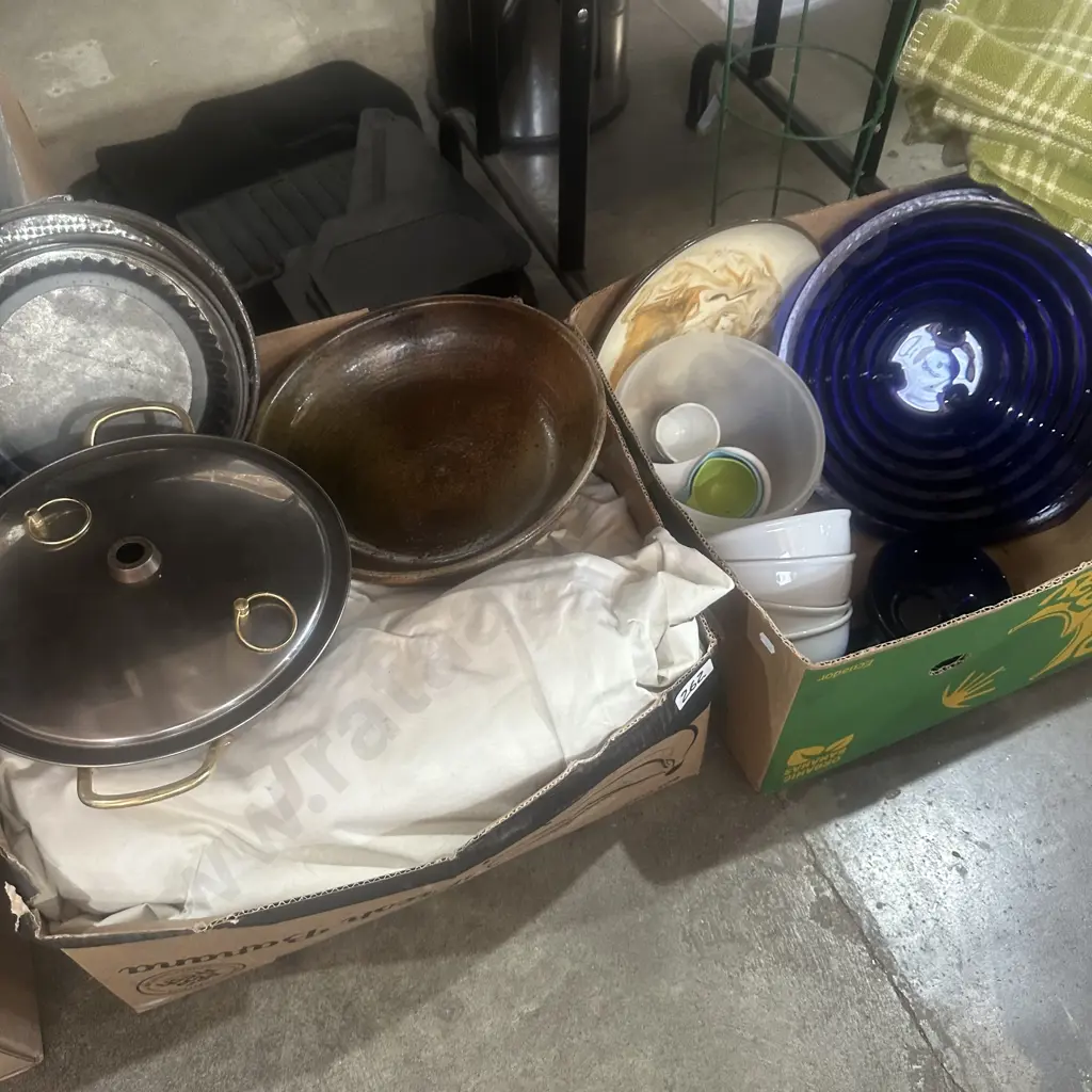 Two boxes pottery bowl and blue glass fruit bowl etc. Image 1++