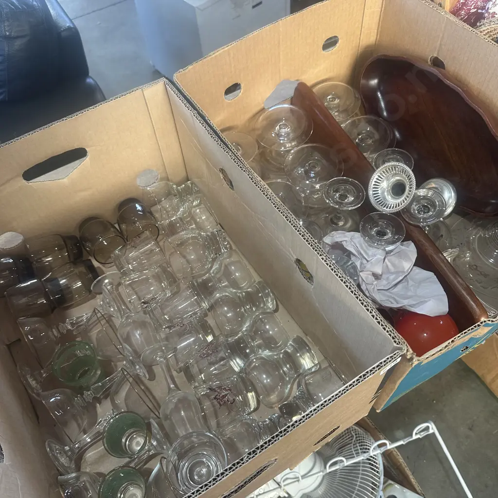 2 box glassware etc Image 1++