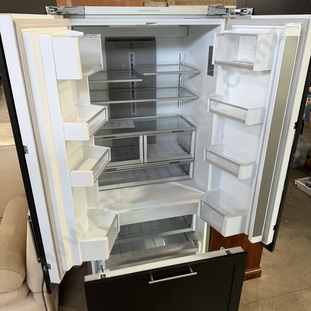 modern integrated F&P pantry door fridge freezer Image 1++