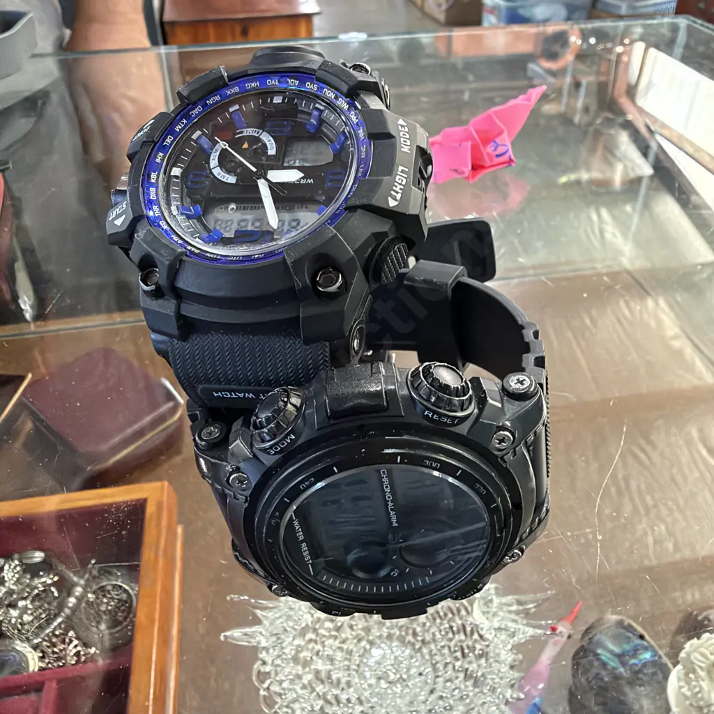 2 watches Image 1++