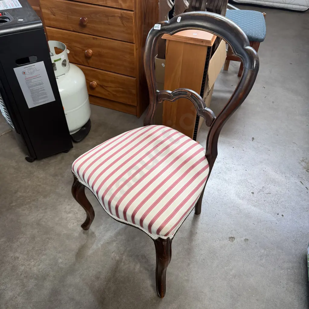 bedroom chair Image 1++