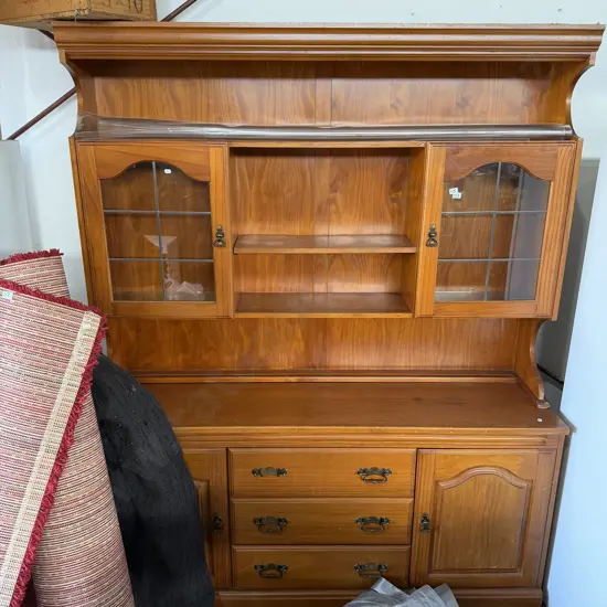 hutch dresser
