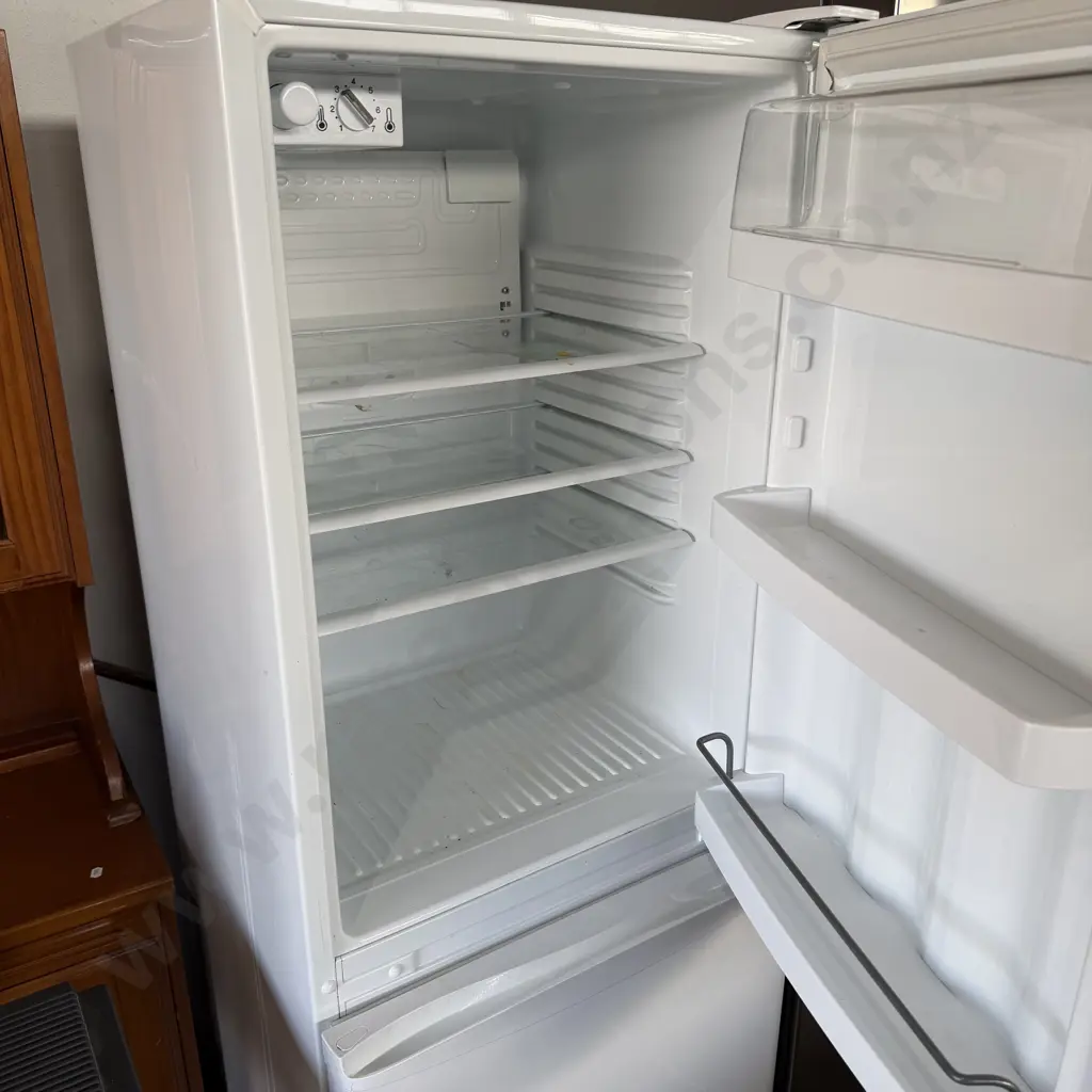 fridge freezer Image 1++
