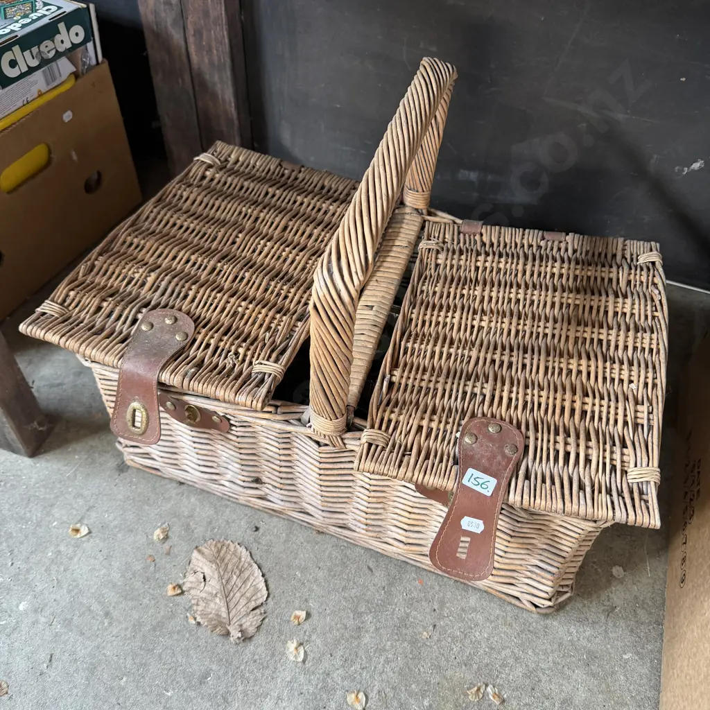 picnic basket Image 1++