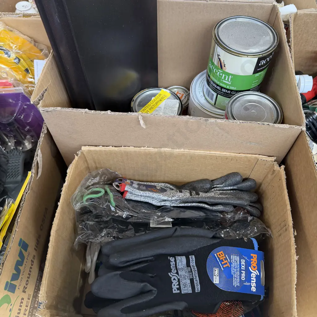 Two boxes gloves, paint and shelf. Image 1++
