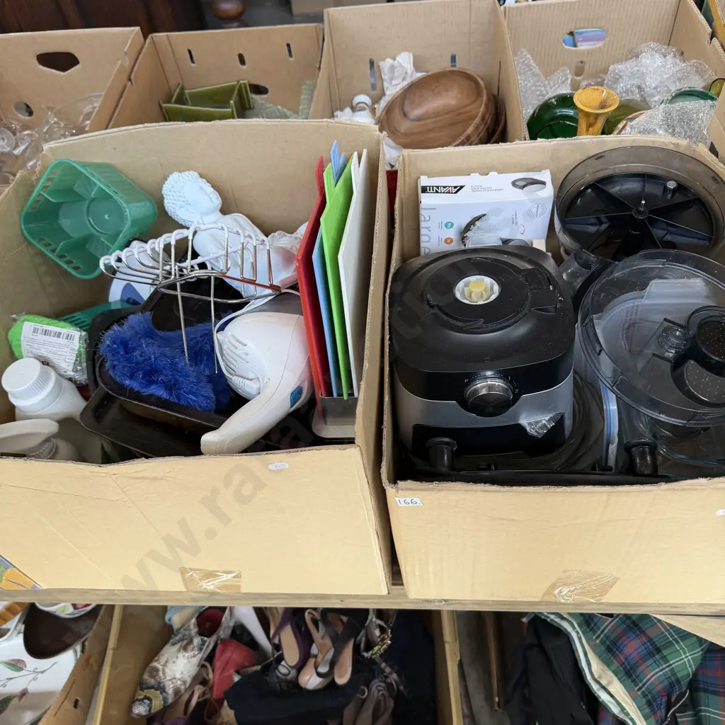 Two boxes kitchenware and kitchen wizz etc. Image 1++