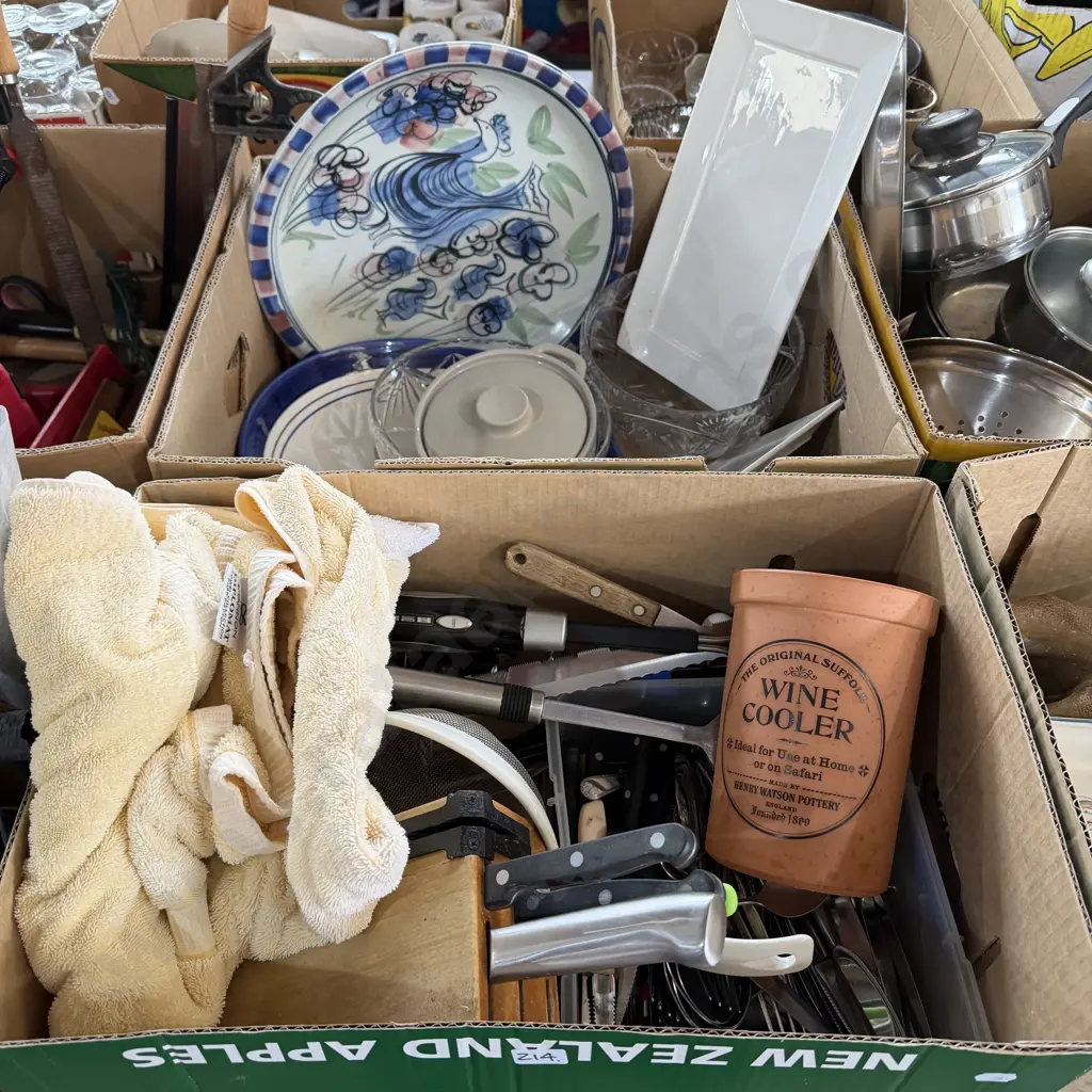 Two boxes cutlery and utensils, servers etc. Image 1++