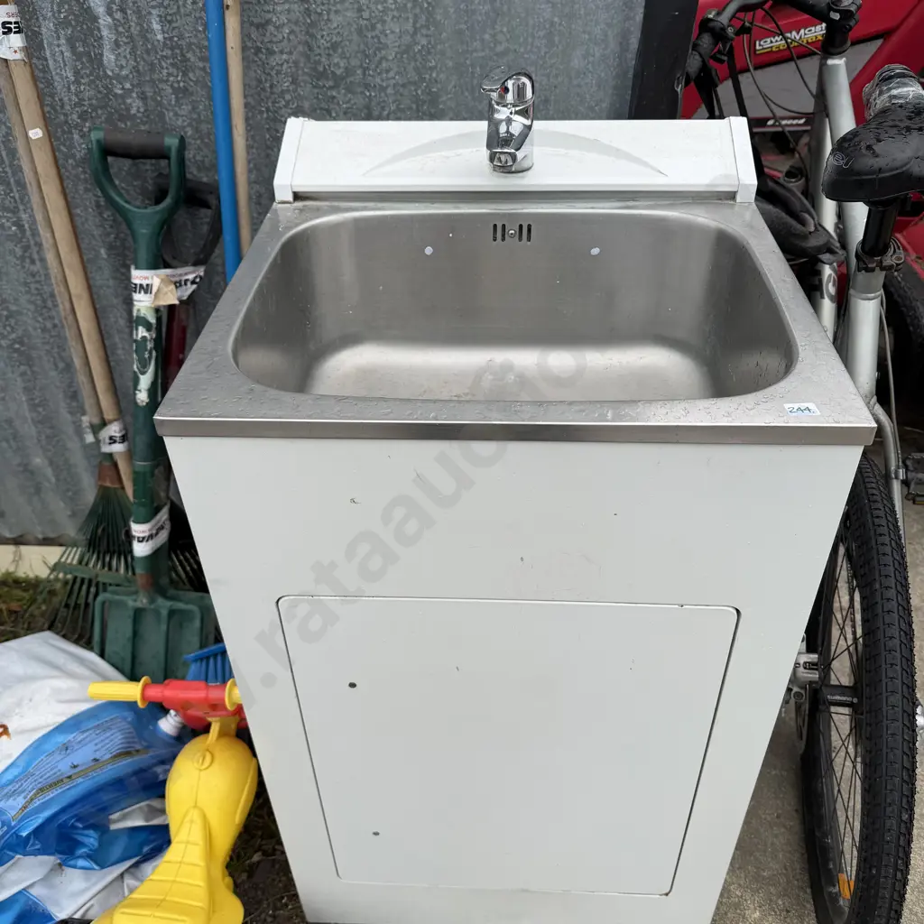laundry tub Image 1++