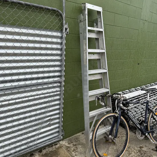 large ladder can only be used extended