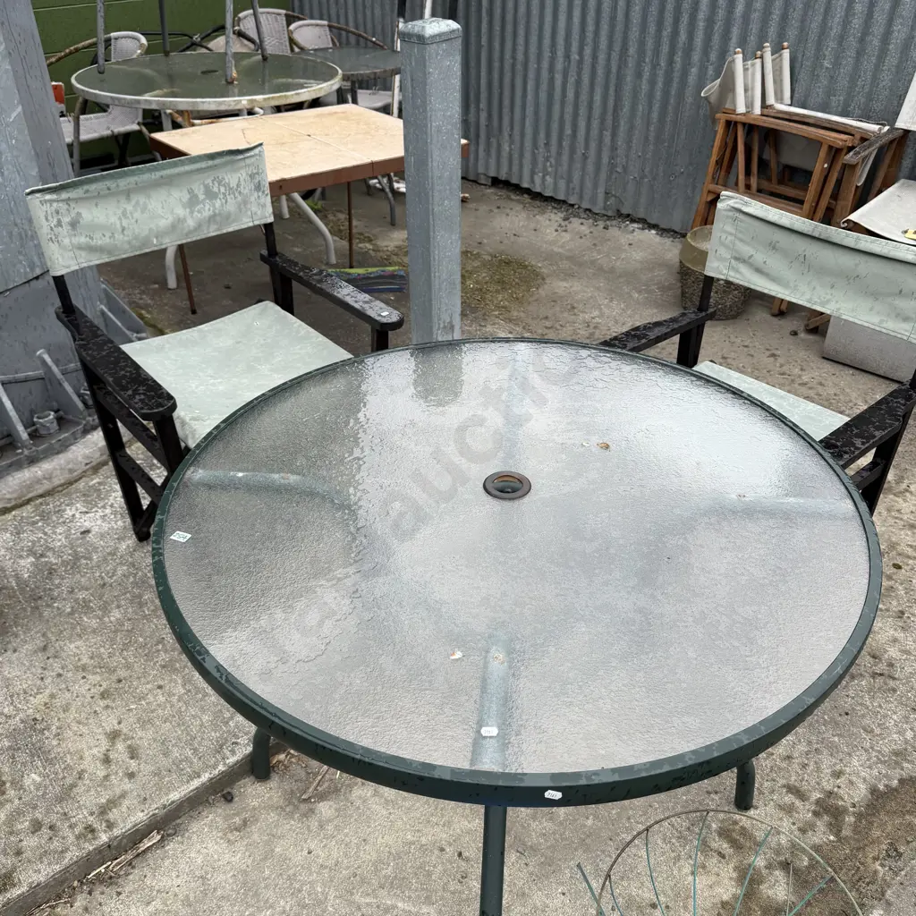 outdoor table 2 chairs Image 1++